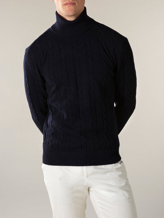 Sweater med rullekrave og kabelstrik til herre, langærmet