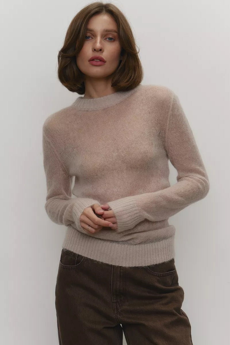 Gennemsigtig sweater med rund hals og lange ærmer til damer