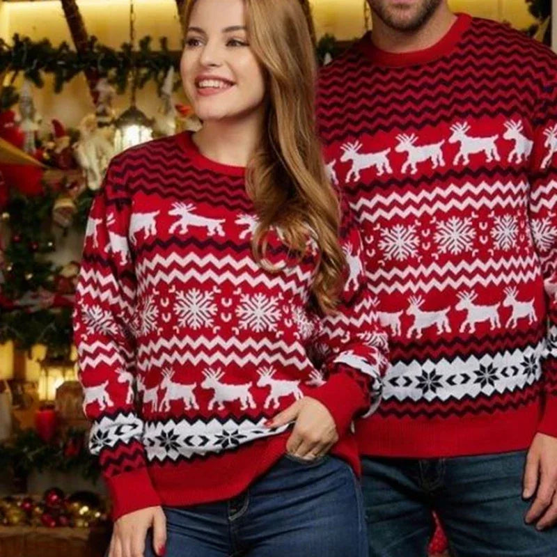 Julesweater dame med rensdyr og snefnug, rund hals og lange ærmer