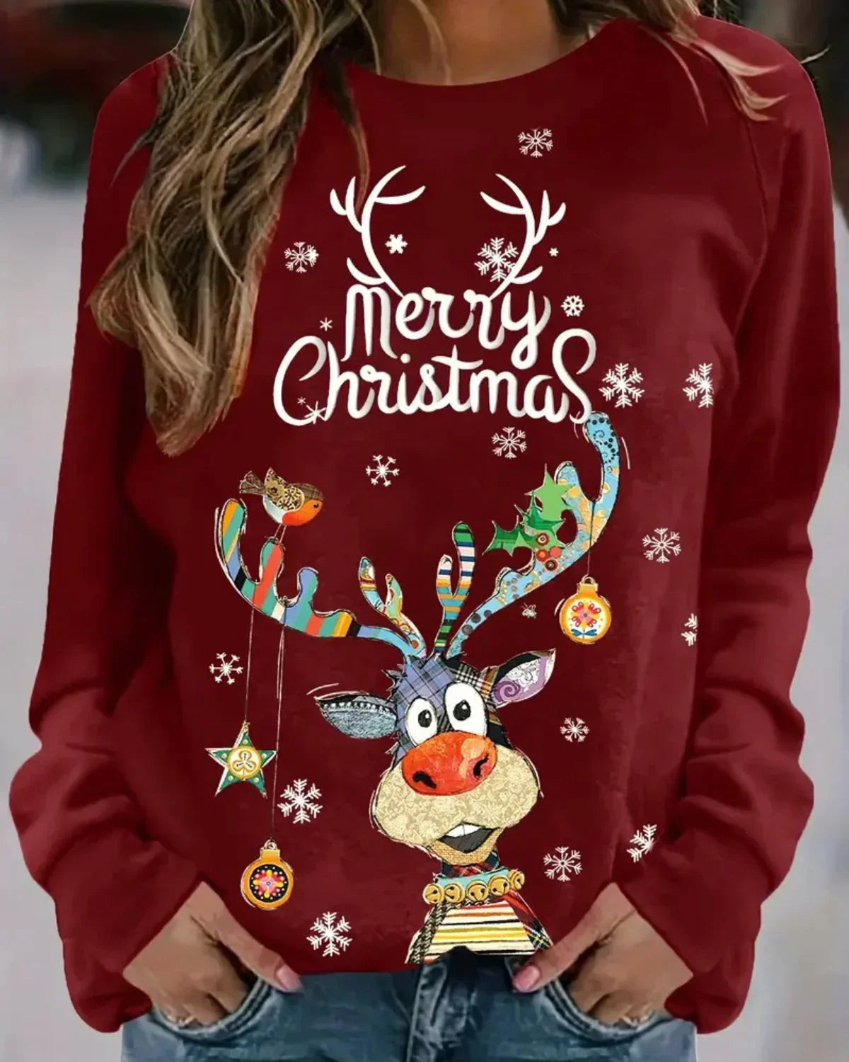 Julesweater dame med rensdyrprint, rund hals og raglanærmer