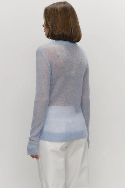 Gennemsigtig sweater med rund hals og lange ærmer til damer