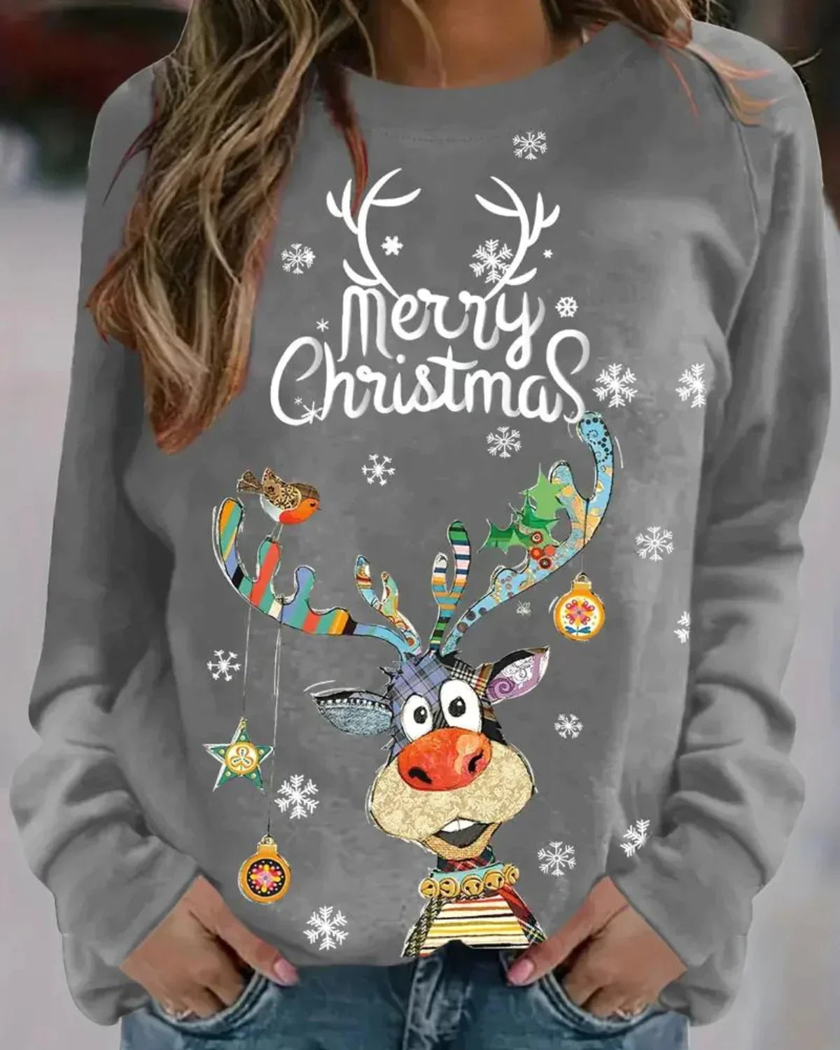 Julesweater dame med rensdyrprint, rund hals og raglanærmer