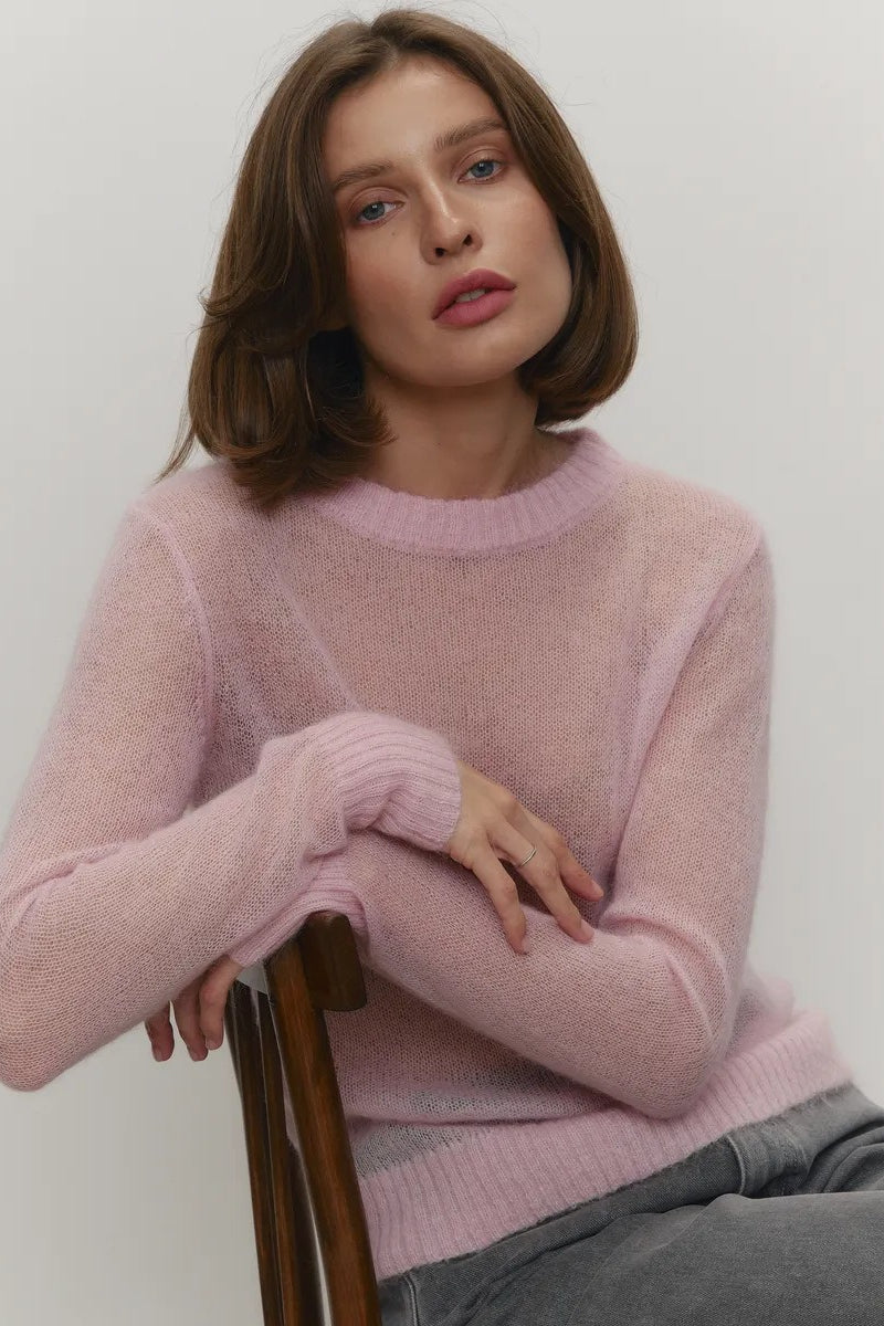 Gennemsigtig sweater med rund hals og lange ærmer til damer