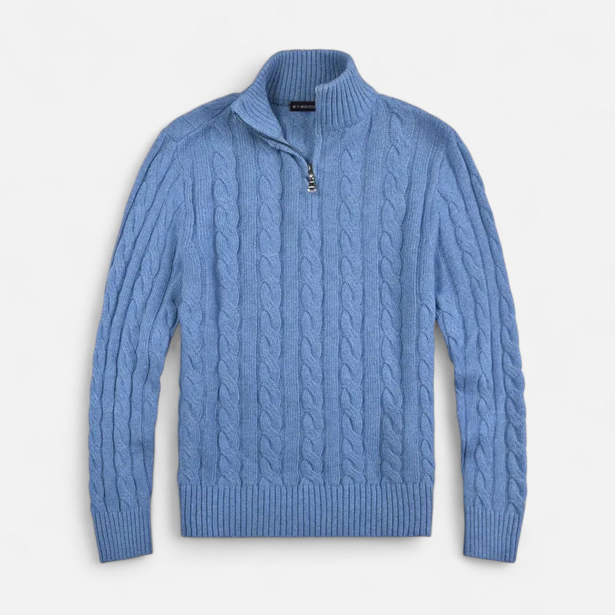 Sweater med halv lynlås, høj krave og kabelmønster samt ribstrikket bundkant til mænd