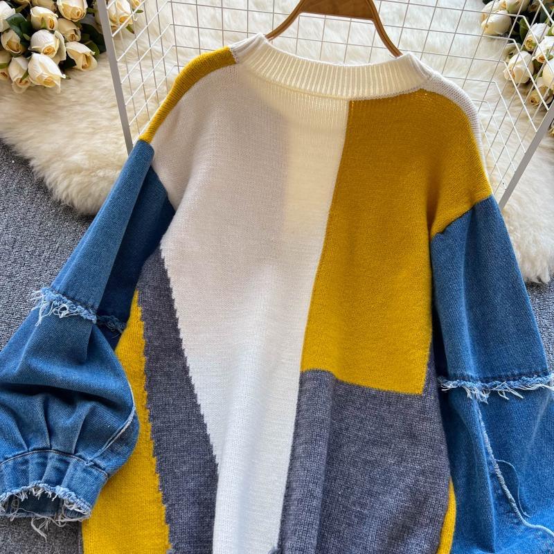Sweater med ballonærmer af denim og rund hals til damer