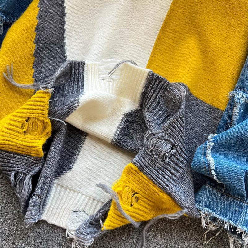 Sweater med ballonærmer af denim og rund hals til damer