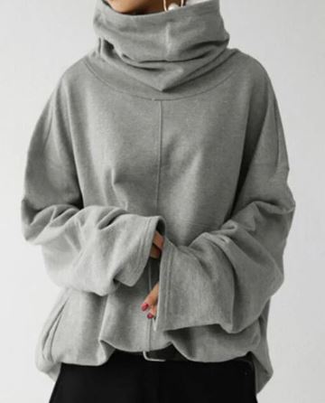 Oversized sweater med høj hals og lange ærmer til damer