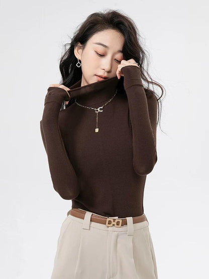 Ribstrikket sweater med rullekrave og varmt foer til damer