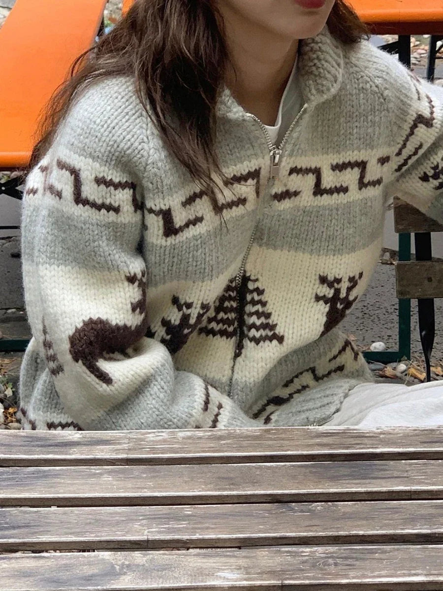 Julesweater dame med lynlås og rensdyrmønster i grov strik