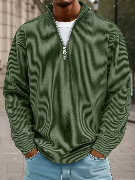 Ribbet sweater til mænd med halv lynlås, høj krave og løs pasform
