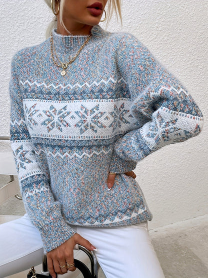 Julesweater dame med snefnugmønster, høj krave og lange ærmer