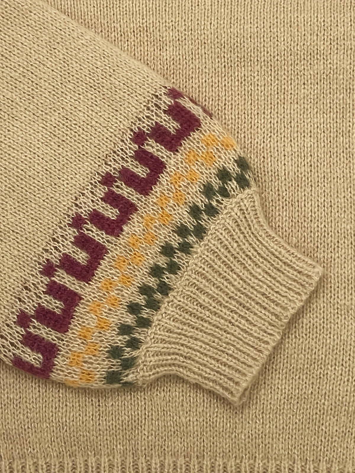 Strikket sweater med høj hals og nordisk mønster til damer