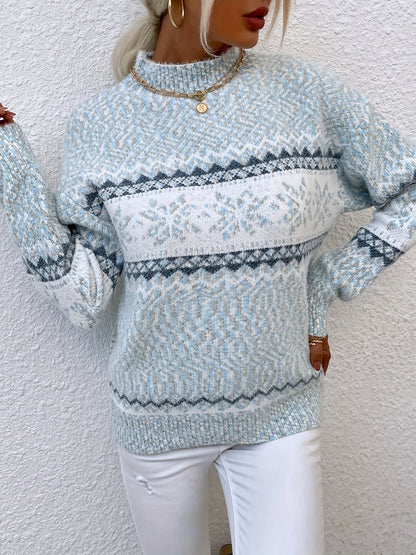 Julesweater dame med snefnugmønster, høj krave og lange ærmer