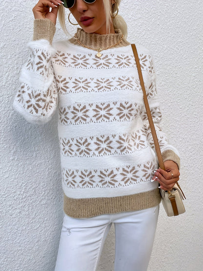 Julesweater dame med snefnugmønster, afslappet pasform og ribkanter