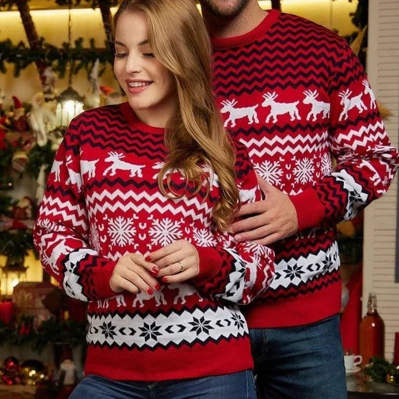 Julesweater dame med rensdyr og snefnug, rund hals og lange ærmer