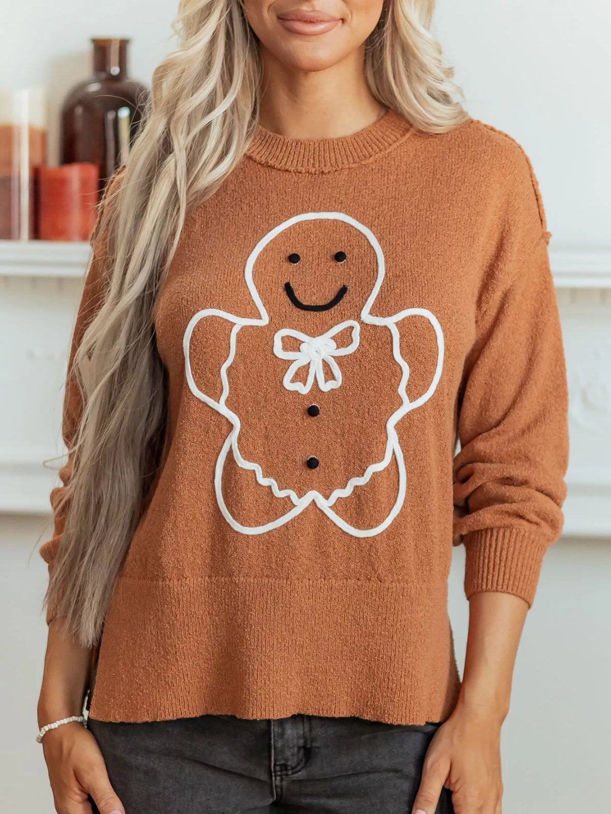 Julesweater dame med pepperkagemand og rund hals, oversized pasform