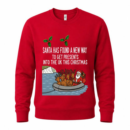 Julesweater med rund hals og tryk af julemand og rensdyr i gummibåd