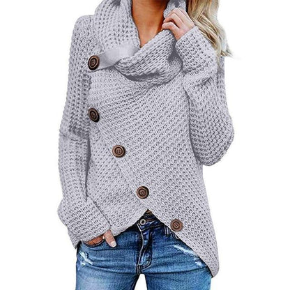 Sweater med rullekrave og skrå knaplukning til damer